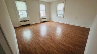 1153 Summit Ave in Jersey City, NJ - Building Photo - Building Photo