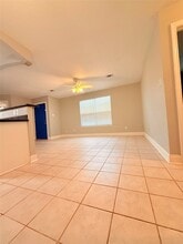 320 Willowick St in Tomball, TX - Building Photo - Building Photo