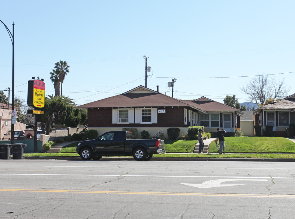 1110 W Victory Blvd in Burbank, CA - Building Photo