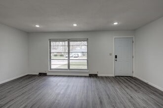 2716 S Vermont Ave. in Joplin, MO - Building Photo - Building Photo