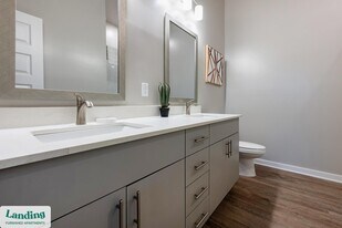 4902 Cosmos Cir in Wimauma, FL - Building Photo