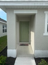 5105 Red Rooster Rd in Parrish, FL - Foto de edificio - Building Photo