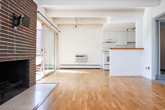 655 Pearl St in Denver, CO - Building Photo - Building Photo