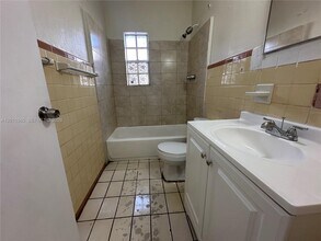 1767 NW 5th St in Miami, FL - Building Photo - Building Photo