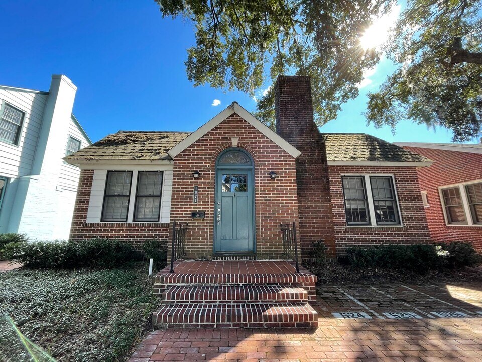 1021 SW 5th Ave in Gainesville, FL - Building Photo