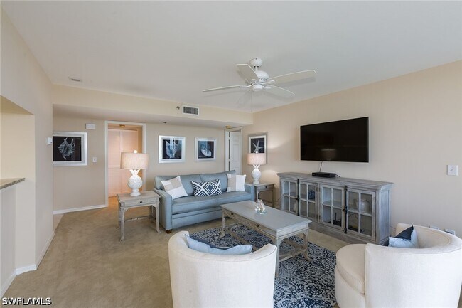 property at 5550 Heron Point Dr
