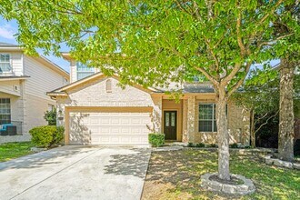 12143 Dawson Cir in San Antonio, TX - Building Photo - Building Photo