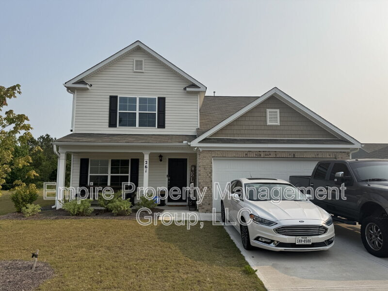 261 Carrington Dr in Lugoff, SC - Building Photo