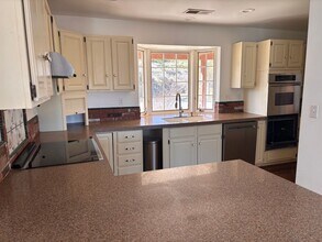 19925 Brite Valley Rd in Tehachapi, CA - Building Photo - Building Photo