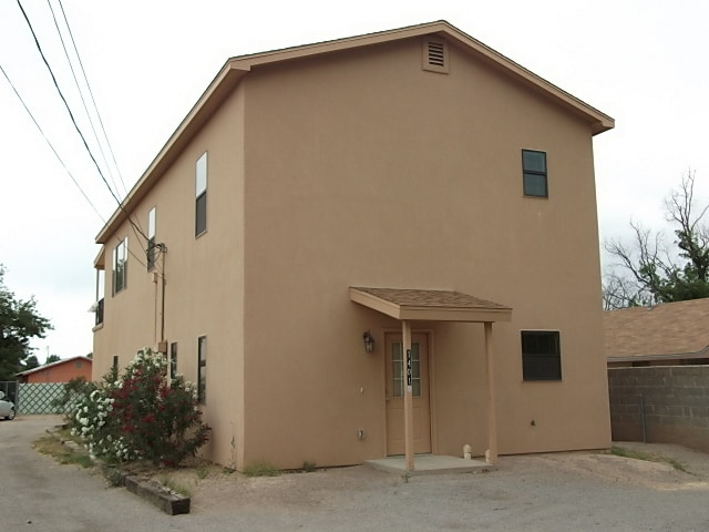 property at 1401 W Brown Rd