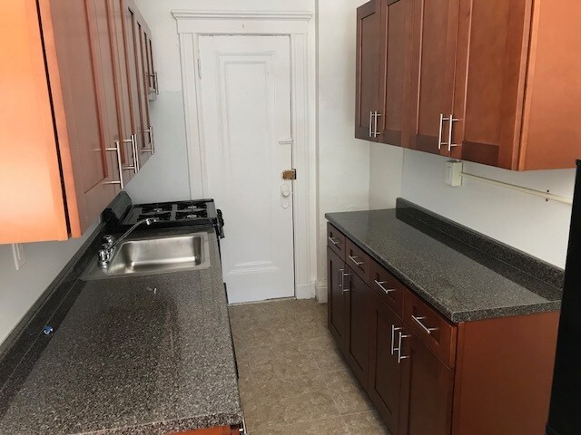 1330 Commonwealth Ave in Boston, MA - Building Photo - Building Photo