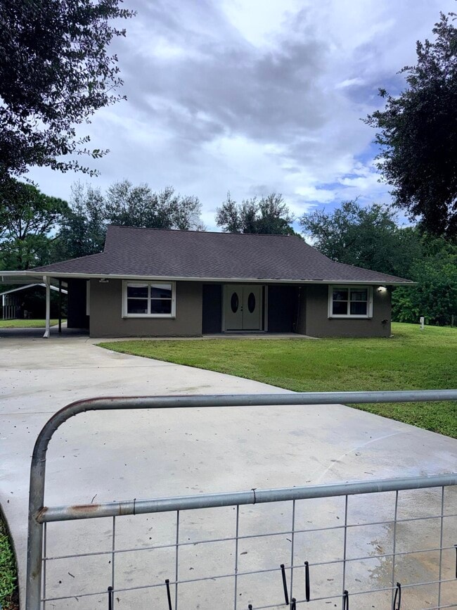 property at 11418 NE 3rd Cir