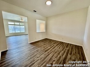 4707 Highland Farm in San Antonio, TX - Building Photo - Building Photo