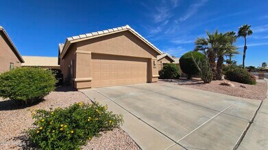 15690 W Earll Dr in Goodyear, AZ - Building Photo - Building Photo
