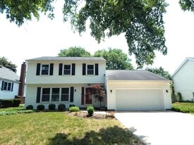 2080 Springside Dr in Naperville, IL - Building Photo