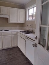 2122 7th St in Port Neches, TX - Building Photo - Building Photo