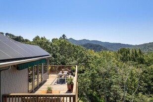 31 Baywood Ave in Ross, CA - Building Photo