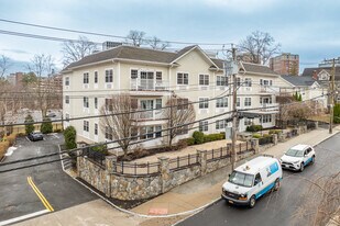 Amanda's Place in White Plains, NY - Building Photo