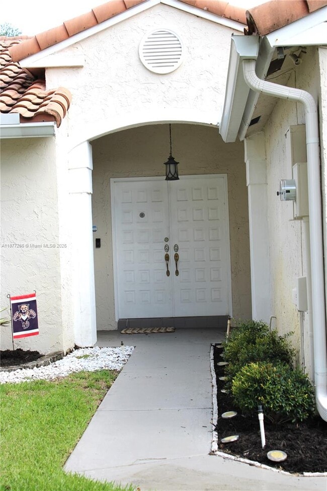 9588 NW 9th Ct in Plantation, FL - Building Photo - Building Photo