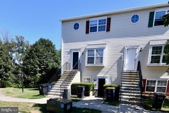 11234 Hannah Way in Kettering, MD - Building Photo - Building Photo