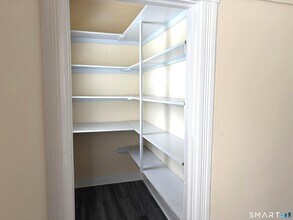 137 Clifton St in Wallingford, CT - Foto de edificio - Building Photo