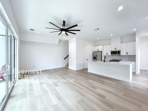 21505 Boggy Ford Rd in Lago Vista, TX - Building Photo - Building Photo