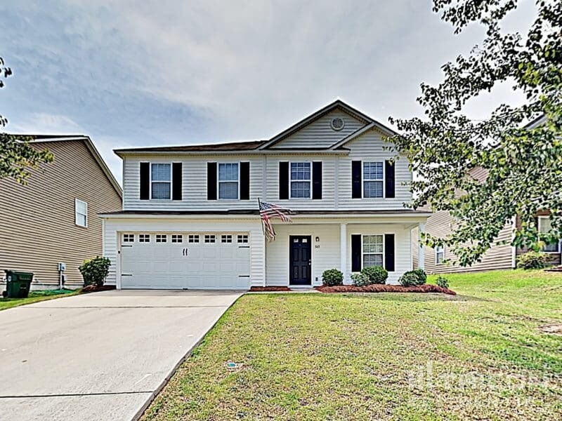 543 Silver Spoon Ln in Elgin, SC - Building Photo