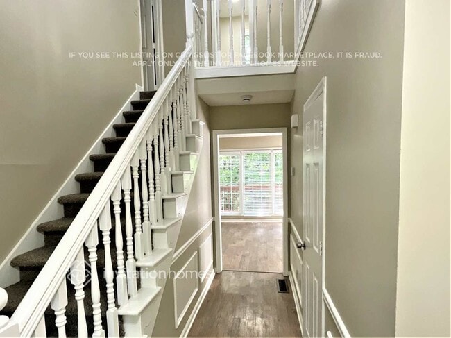 195 Farm Hill Cir in Roswell, GA - Building Photo - Building Photo