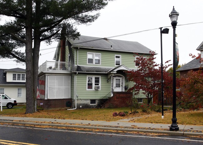 213 Clements Bridge Rd in Barrington, NJ - Foto de edificio - Building Photo
