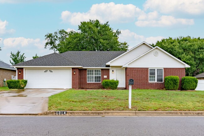property at 1014 L St