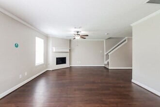 6407 Crim Ct in Houston, TX - Foto de edificio - Building Photo