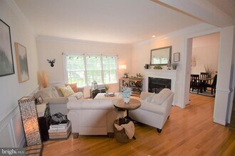 16858 Panorama Dr in Woodbridge, VA - Building Photo - Building Photo
