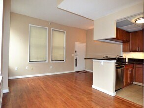 187 Wayne St in Jersey City, NJ - Building Photo - Building Photo