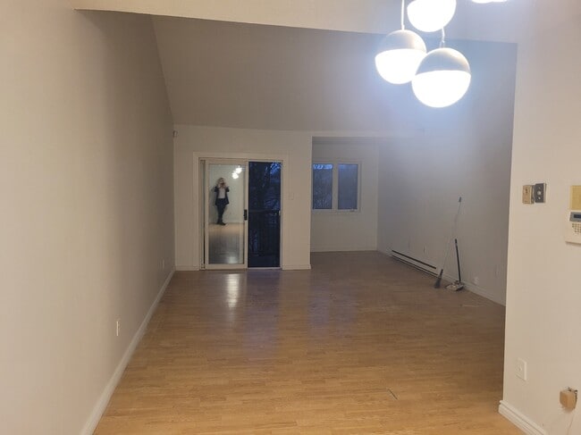 1 Lombardy Ln in Dartmouth, NS - Building Photo - Building Photo