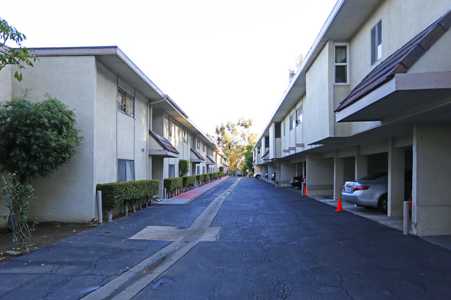 Garvey West Apartments in Alhambra, CA - Building Photo - Building Photo