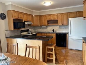 2 Long Ave in Latham, NY - Building Photo - Building Photo