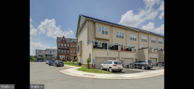 22983 Worden Terrace in Brambleton, VA - Building Photo - Building Photo