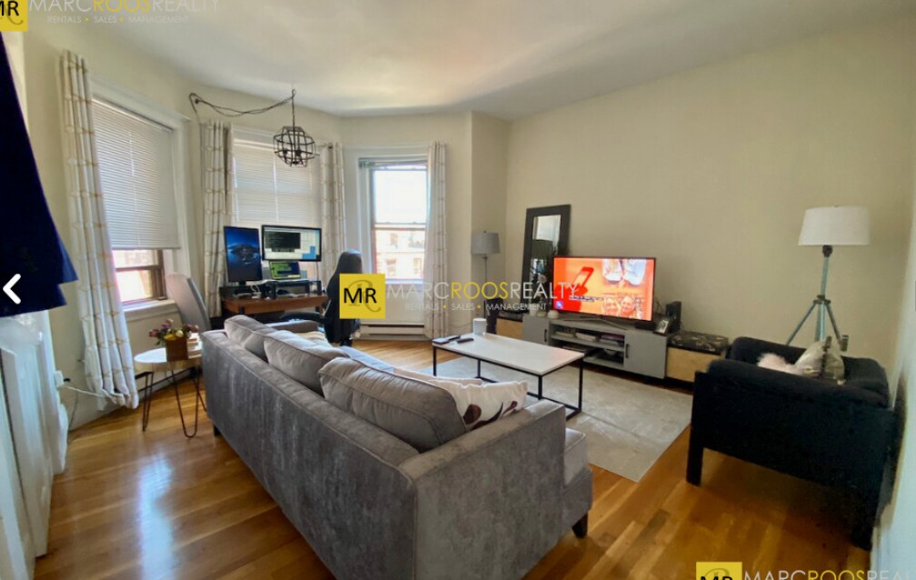 883 Boylston St, Unit 4 in Boston, MA - Foto de edificio