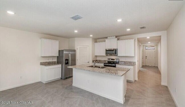 6935 Topaz Dr in Grant Valkaria, FL - Building Photo - Building Photo