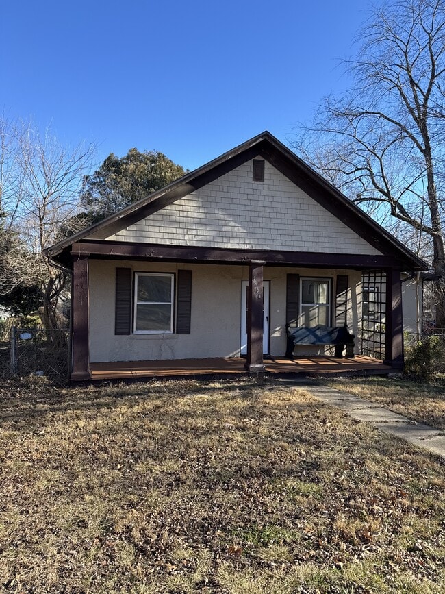 property at 2508 SE Kentucky Ave