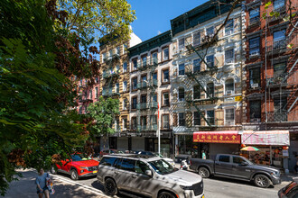 72 Forsyth St in New York, NY - Building Photo - Building Photo