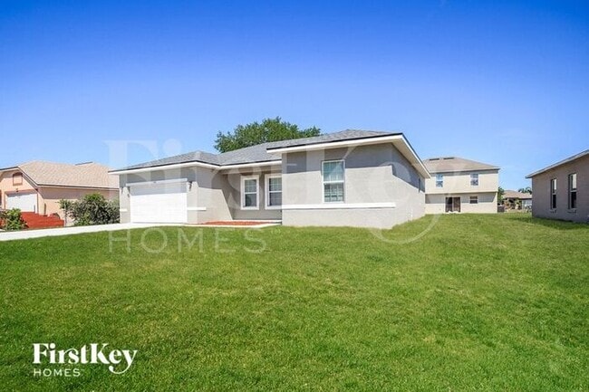 568 Hummingbird Ct in Poinciana, FL - Building Photo - Building Photo