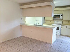 705 Mill Valley Pl in West Palm Beach, FL - Building Photo - Building Photo