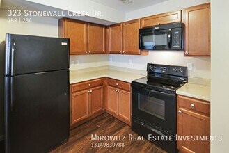 323 Stonewall Creek Dr in O'Fallon, MO - Building Photo - Building Photo