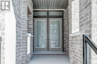 104 Glenngarry Cres in Vaughan, ON - Building Photo - Building Photo
