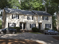 Storm Court Townhouses in Cary, NC - Foto de edificio - Building Photo