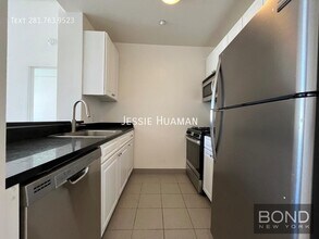 1955 1st Ave in New York, NY - Building Photo - Building Photo