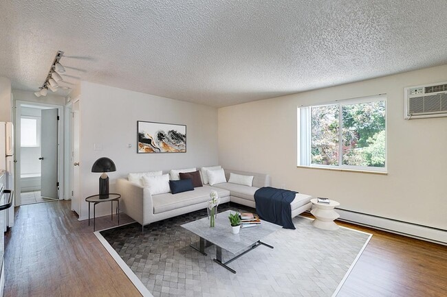 1280 Clayton St. Apartments in Denver, CO - Foto de edificio - Building Photo