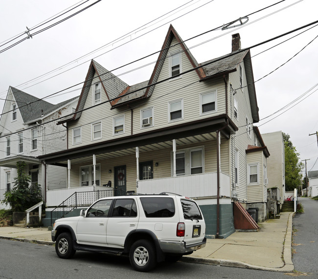 56-58 Filmore St in Phillipsburg, NJ - Foto de edificio - Building Photo