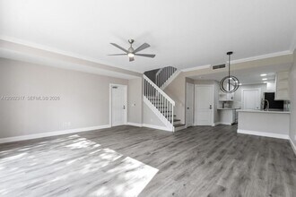 152 Santa Barbara Way in Palm Beach Gardens, FL - Building Photo - Building Photo